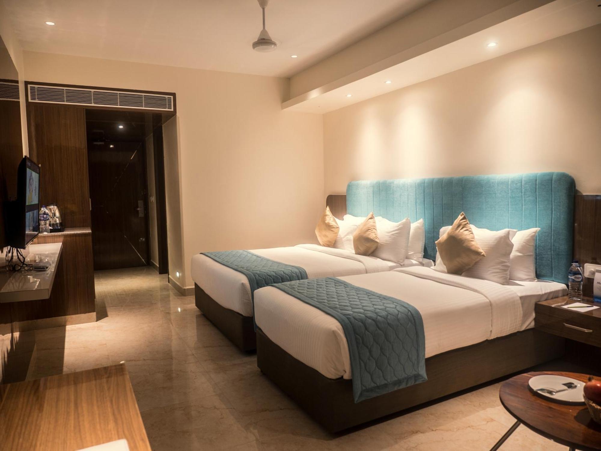 Misty Ocean - A Bergamont Group Of Hotel Kuilapalayam Buitenkant foto